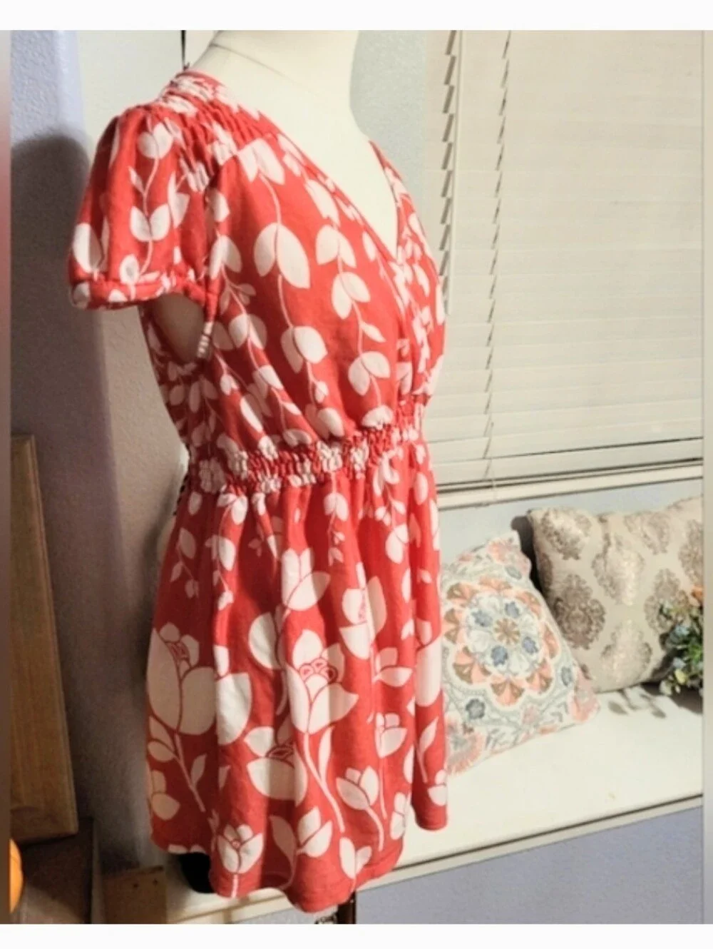 Vintage Motherhood Maternity Pink and White Floral Wrap Blouse Size Medium